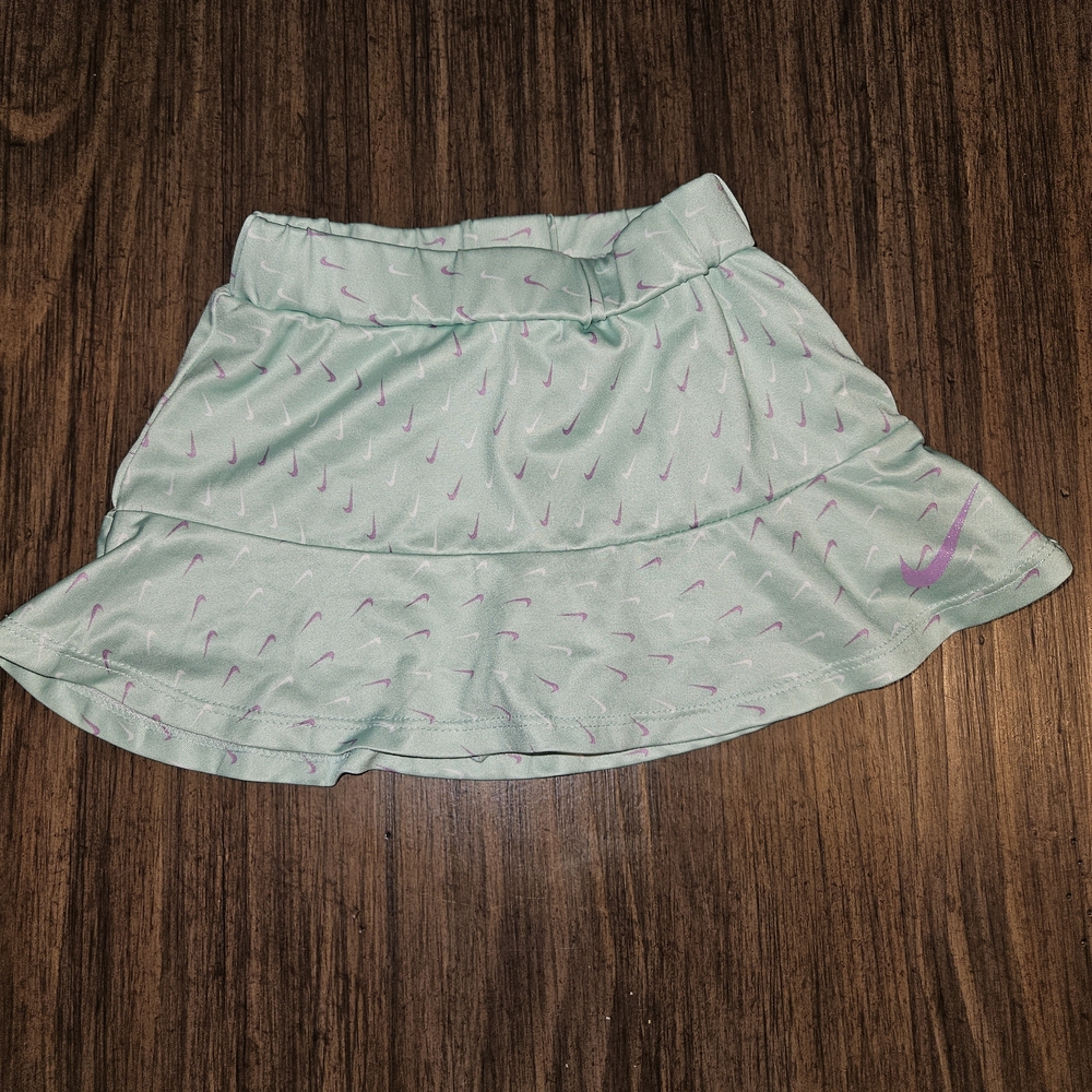 Nike Kids Light Green and Pink Skort Size 3T